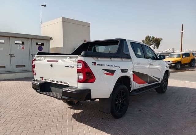 
								2020 TOYOTA HILUX full									