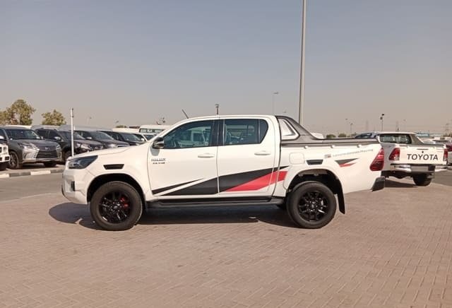 
								2020 TOYOTA HILUX full									