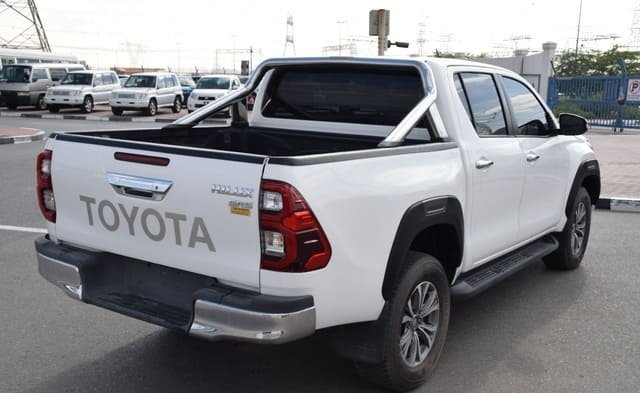 
								2017 TOYOTA HILUX full									