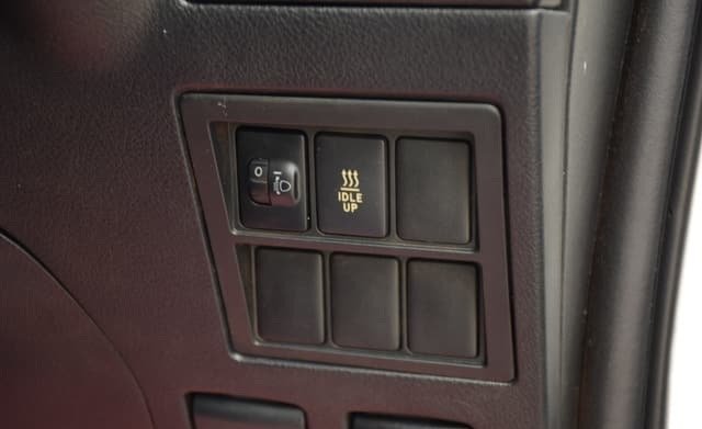 
								2017 TOYOTA HILUX full									