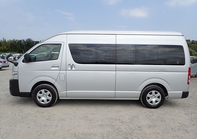 
								2024 TOYOTA HIACE COMMUTER SUPER LONG GL full									